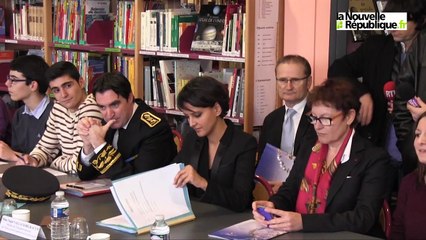 VIDEO. Après l'agression, Najat Vallaud-Belkacem au lycée Blaise-Pascal