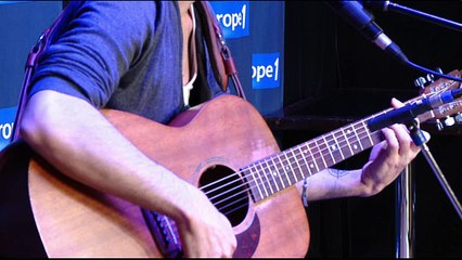 Asaf Avidan interprète "Love it or leave it"