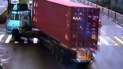 Lucky Escape of Woman After Truck Crushes