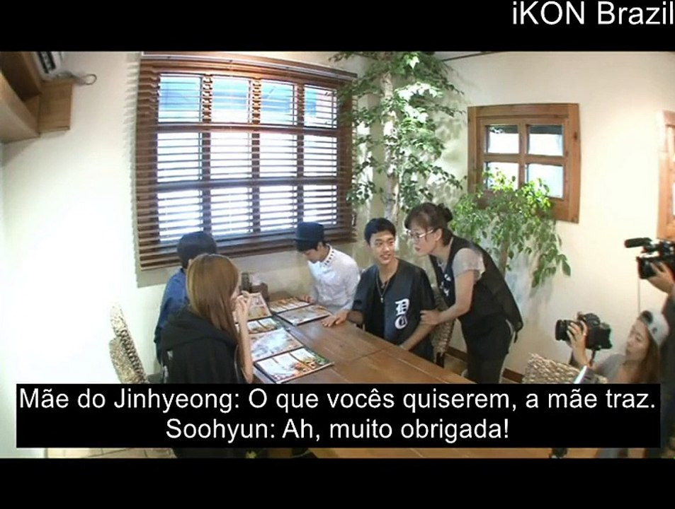 [PT-BR] MIX and Match DVD Disc 1 - Times saindo para comer