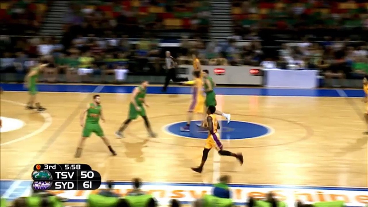 Nbl: kleiner point guard, großer dunk