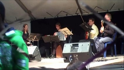 Folkadie sur la Grand-Place de Nivelles