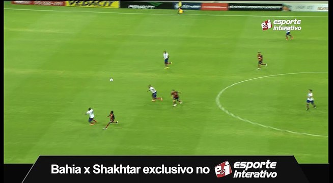 QUE COISA, NÃO? Alex Teixeira dá uma furada bizarra!