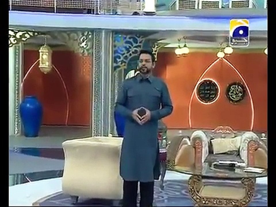 28th Iftari Iftar Aamir ke sat Part 1 in Amaan Ramazan with Aamir Liaquat 1434h 7 8 2013 001