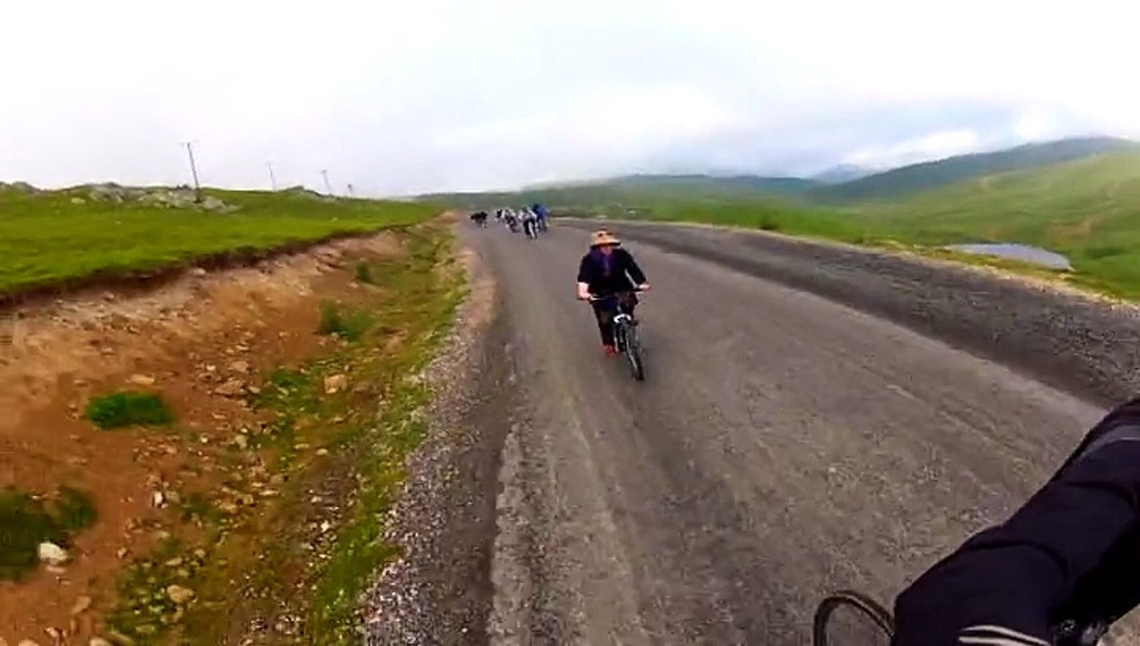 Bulutlar içinde Pedallıyorum