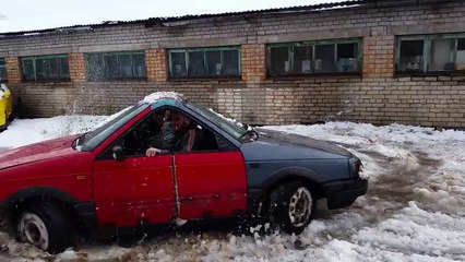 Il fusionne deux avants de Passat pour ne former qu'une seule voiture