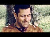 Salman Khan Feeding A SQUIRREL On Sets Of Bajrangi Bhaijaan !