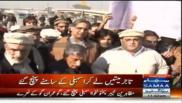 Traders Hold Protest Outside KPK Assembly & Chanting ‘Go Imran Go’ Slogans