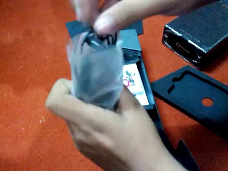 QMobile Noir i12 Unboxing Review