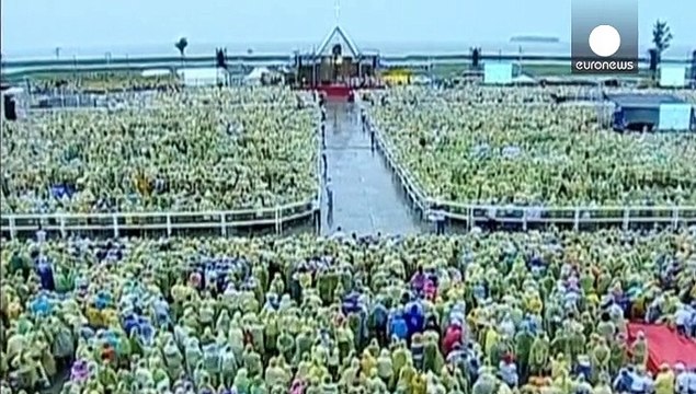 Papst-Besuch auf den Philippinen: Tropensturm ändert Reiseplan