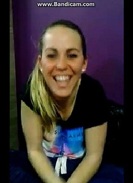 Yoli envía saludos a sus fans