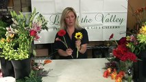 Wedding Flowers and Floral Arrangements - How to Make a Bouquet for the Bride