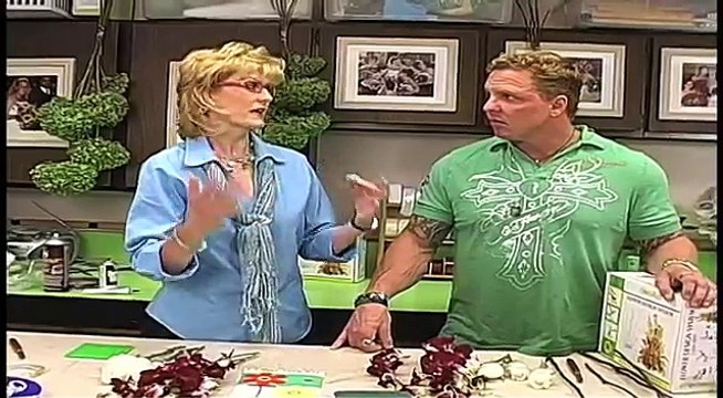 Russ on Flowers Show 26 - Wedding Reception Table Centerpiece Arrangements Using FlowerBudi System