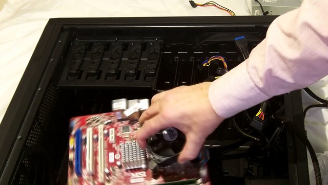 Pr.3 Bitfenix Shinobi XL fit M-ATX Motherboard. Some issues