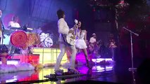 Katy Perry - Hot N Cold (Live on Letterman)