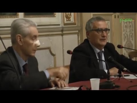 Napoli - Diritto e Giustizia , incontro con Rodotà e Roberti -1- (17.01.15)