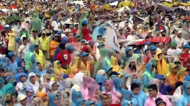 Millions attend mass with Pope Francis