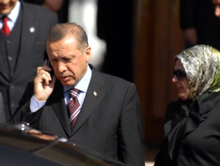 Erdoğan'dan Suudi Arabistan Kralı'na "Geçmiş Olsun" Telefonu