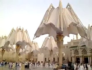 Subhan Allah umberella opening in masjid e nabvi.beautiful video.