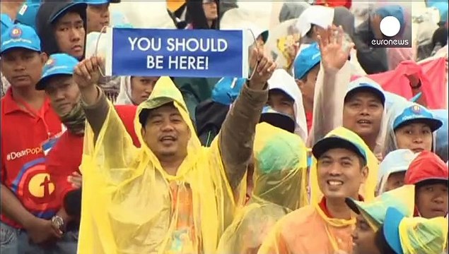 Papa nas Filipinas: Porque choram as crianças?