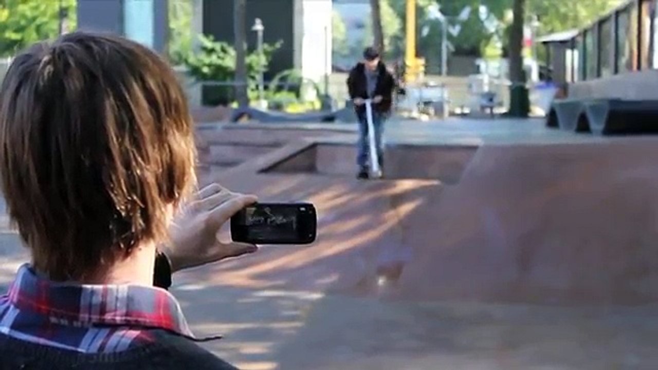 XBOX 360 Kinect Bundle Give-Away Contest!