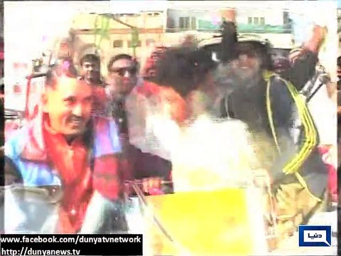 Dunya News - Gujranwala: Petrol shortage pushes life into donkey age