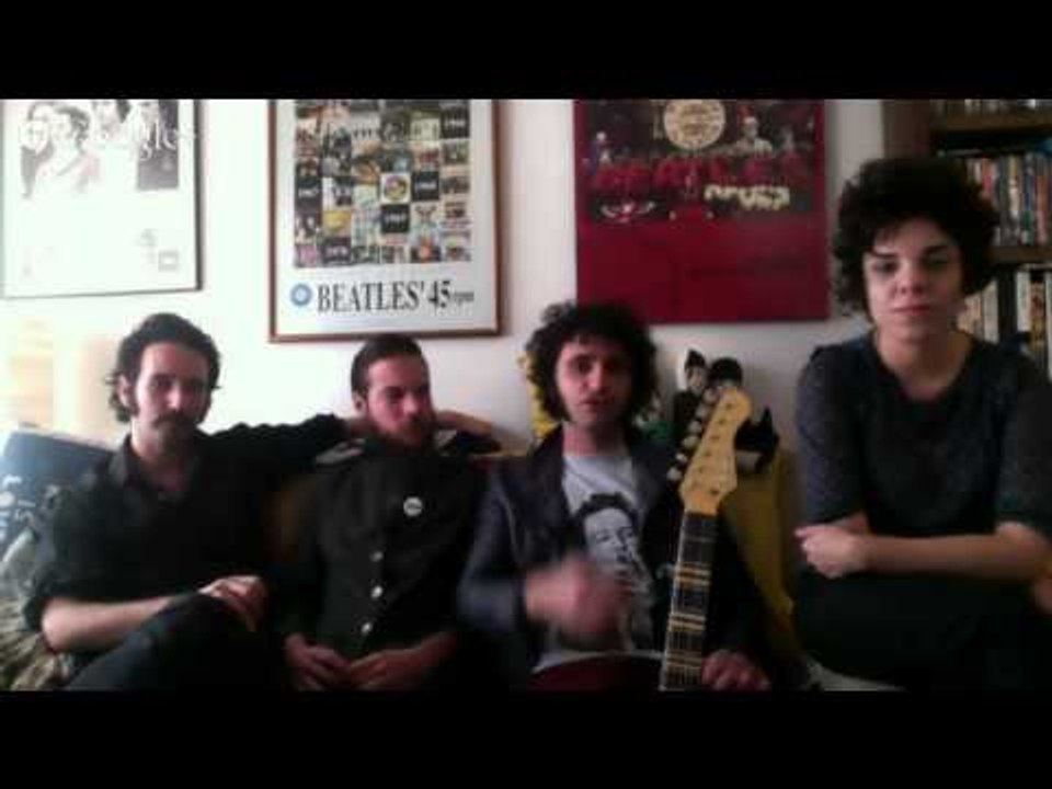 Bate-papo com a banda Fuzzcas