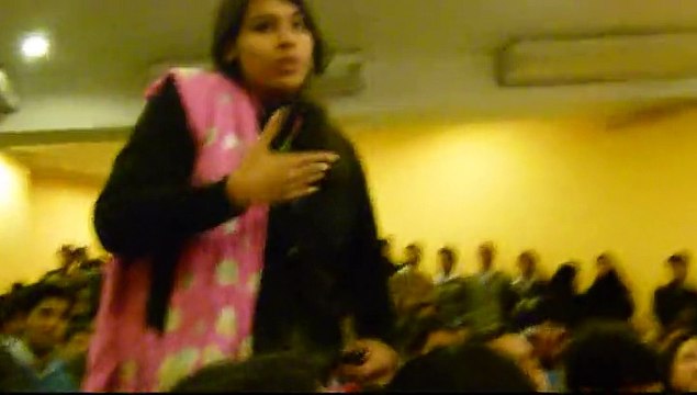 COMSATS Student asking Q's to Abrar-ul-Haq