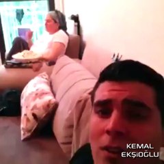 Geldiği Yeri Unutmayan Çekirdek Sevdalısı Türk