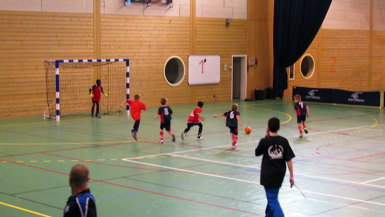 TOURNOI U8-U9 LE CREUSOT but de Gaetan