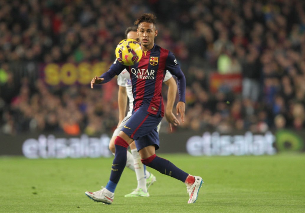 Le coup du sombrero splendide de Neymar