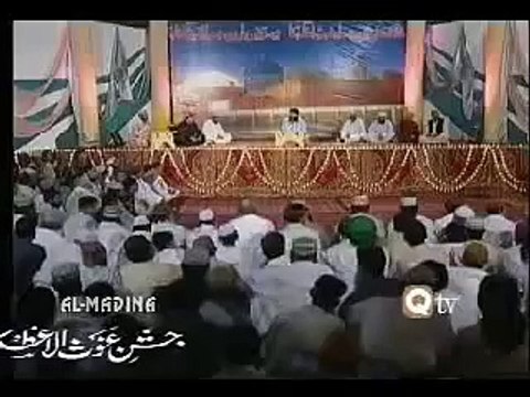 Mohammad Owais Raza Qadri Naats-ISHQ KE RANG MA RANG .