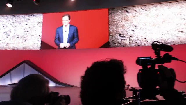 Toyota Group VP Bill Fay 2016 Tacoma Intro NAIAS 2015 Bob Giles NewCarNews.TV
