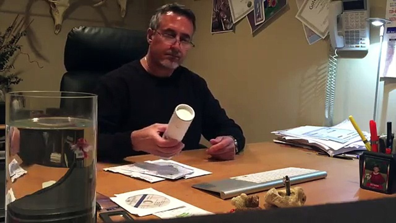 Un papa un peu trop curieux se fait piéger en beauté !