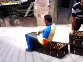 Yokuş  Sokaktan Bira Kasaları Nasıl İndirilir?