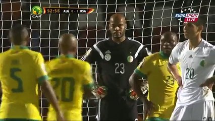 جنوب افريقيا تضيع ضربة جزاء امام الجزائر