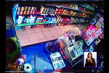 Cámara capta millonario asalto a minisúper en menos de 4 minutos