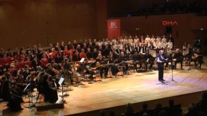 Dünyaca Ünlü Müzisyenler 3 Semavi Dinin İlahilerini Seslendirdi