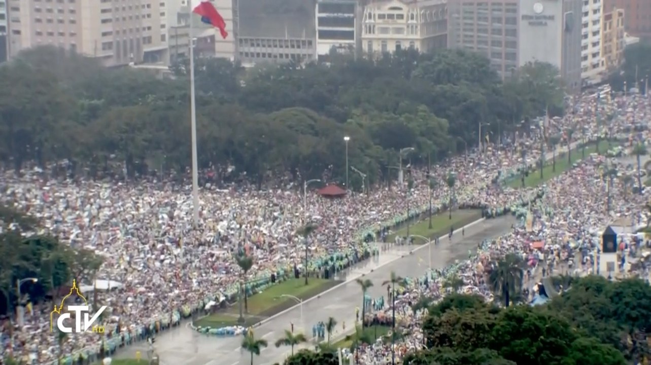 Record d'affluence pour la messe du pape François aux Philippines