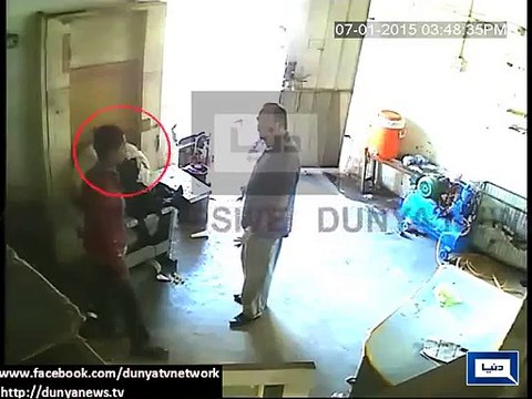 Dunya News - Karachi: Factory supervisor killed for not complying to extortion