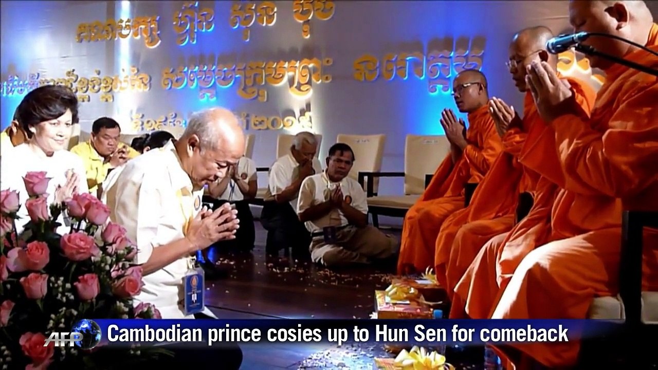 Cambodian prince cosies up to Hun Sen in political comeback