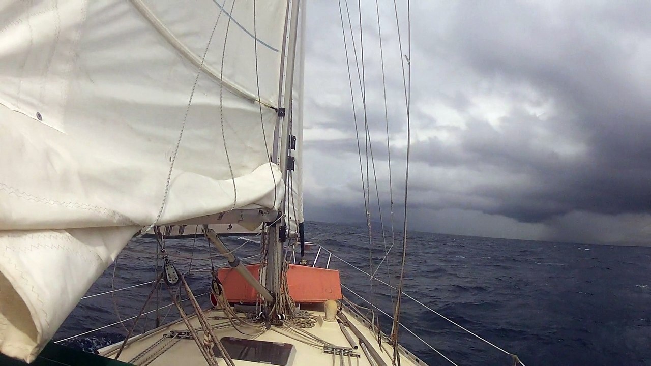 Navigation, un grain arrive sur moi.