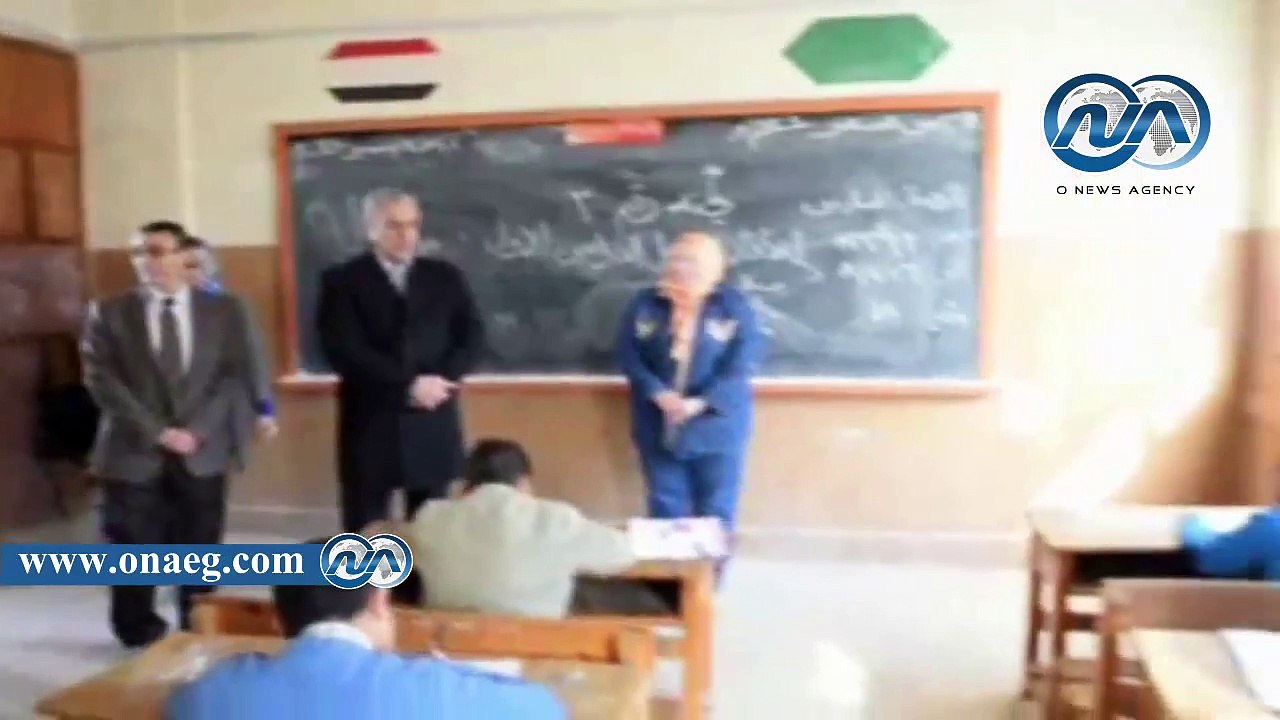 محافظ المنيا يتفقد لجان امتحانات الشهادة الإبتدائية‎