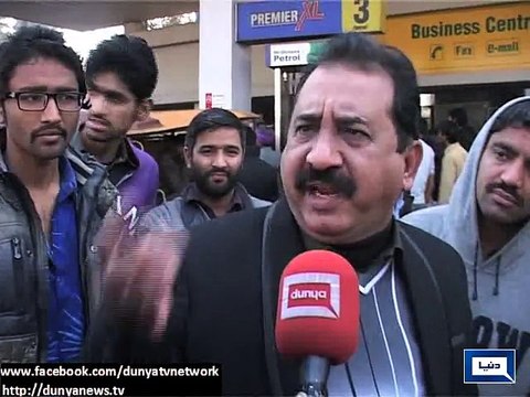 Dunya News - Motorists hit by fuel shortage protest in different ways to vent their anger