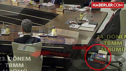 Erdoğan'ın Sehpasının Üzerindeki Kitapların Sırrı