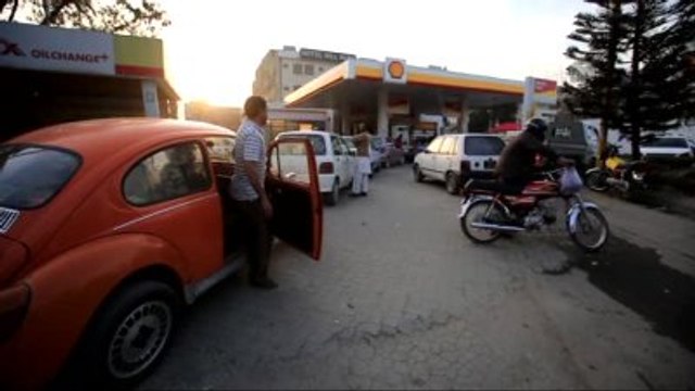 Pakistan'da Benzin Krizi - 2000'e Yakın Benzin İstasyonu Kapatıldı
