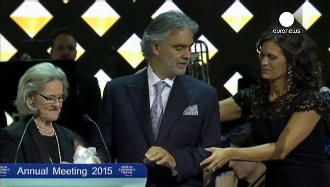 Davos: Andrea Bocelli für sozialen Einsatz ausgezeichnet