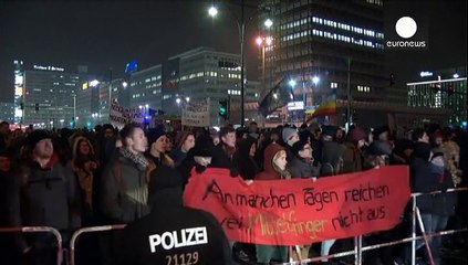 Γερμανία: Αντιδράσεις για την ματαίωση της πορείας των αντιισλαμιστών του PEGIDA