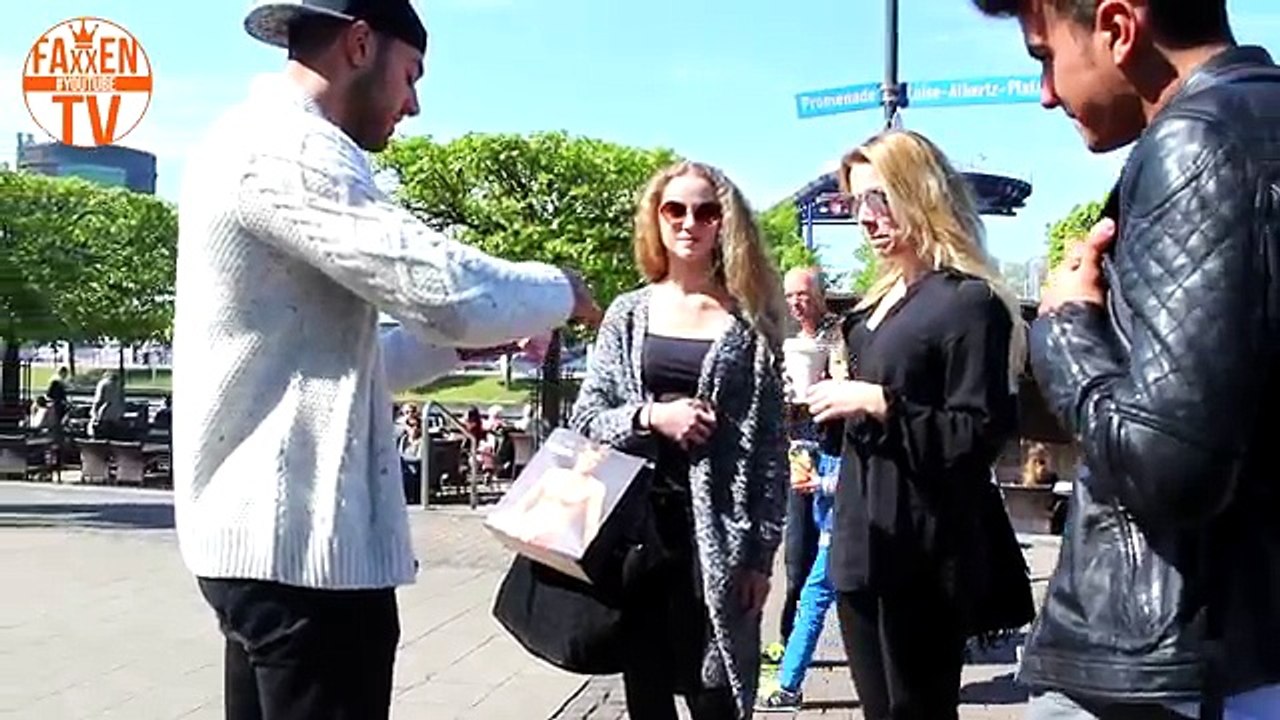 KUSS ODER SCHLAG  (FAXXENTV.INC)