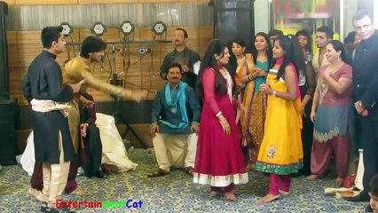 Most Romantic _ Shy Girl Romantic Dance On Mehndi (FULL HD)